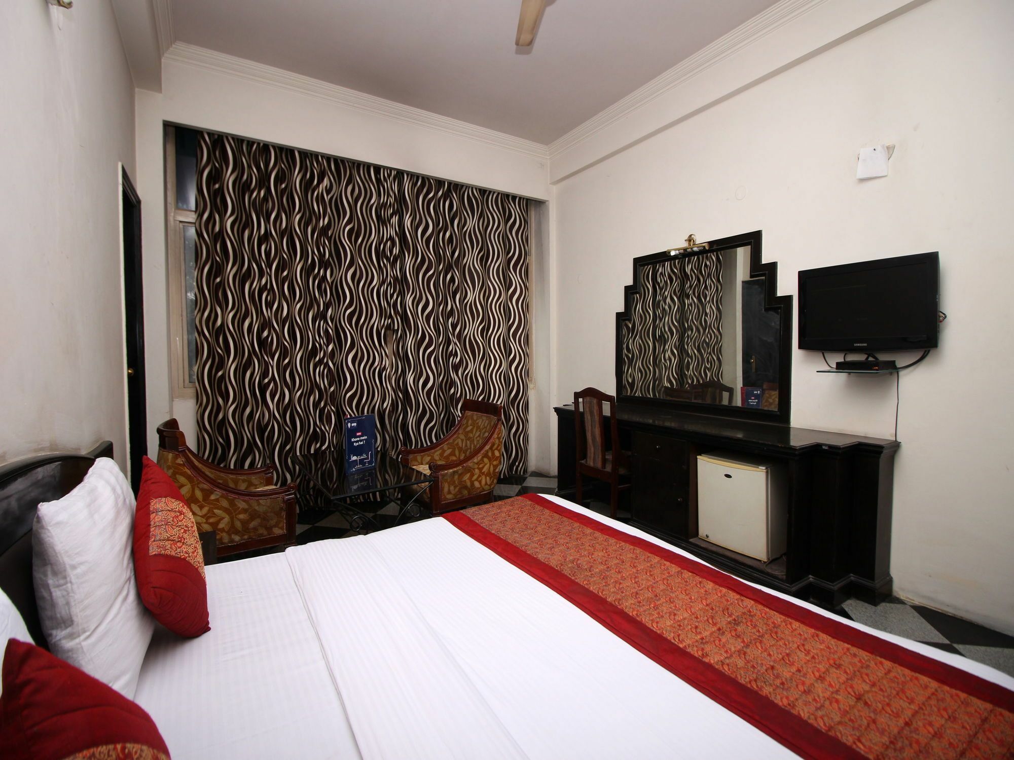 Capital O Hotel Orchid Garden Near Satyam Inox Patel Nagar Нью-Делі Екстер'єр фото